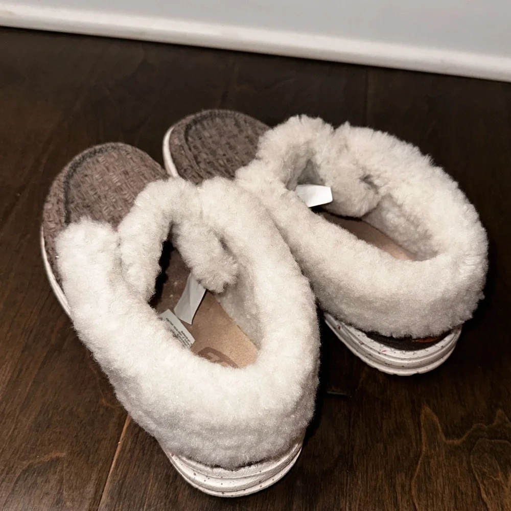 Hey Dude Wendy Fold Over Cozy Boot Sherpa Lined Winter Slip On Sneaker Size 7